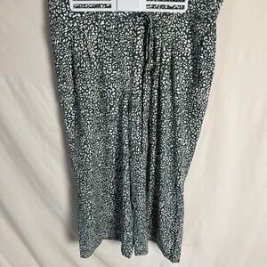 DR2 NWT wide leg leopard print cropped pants size XL